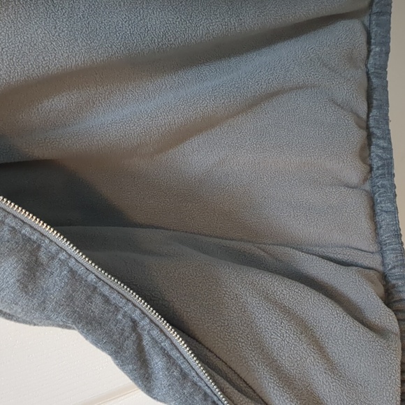 Old Navy Grey Puffer Vest XS - Picture 4 of 5